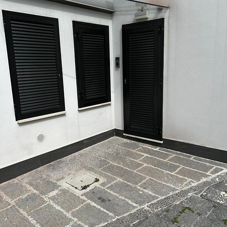 Roby & Simo Apartment San Giorgio a Cremano Luaran gambar