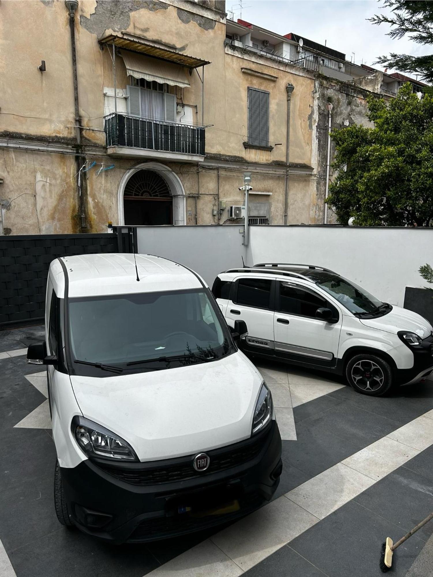 Roby & Simo Apartment San Giorgio a Cremano Luaran gambar
